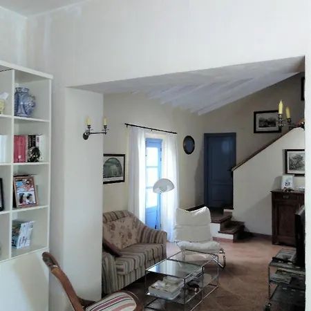 Con Encanto, 4 Hab Con 4 Banos Completos En Suite, Piscina Y Campo Privado *